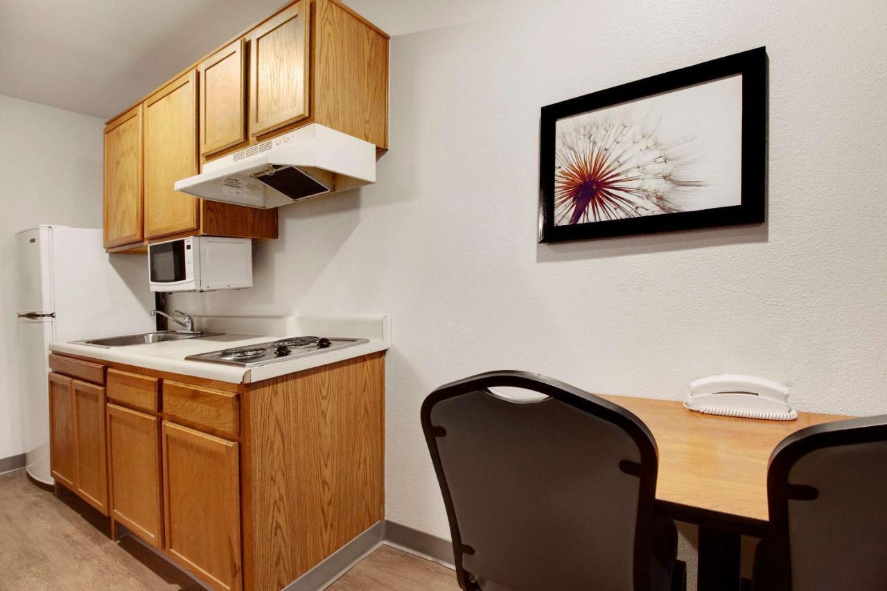 Woodspring Suites Conroe Exteriör bild