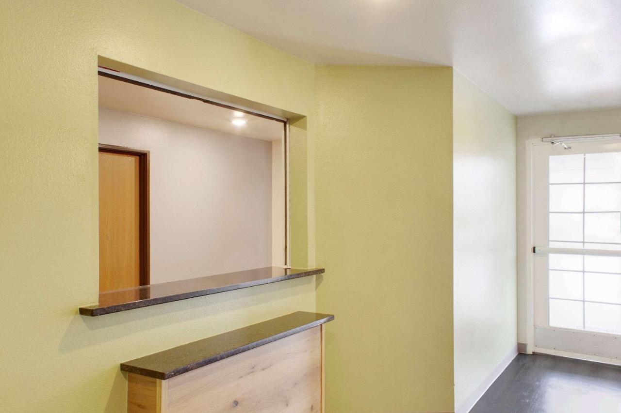 Woodspring Suites Conroe Exteriör bild