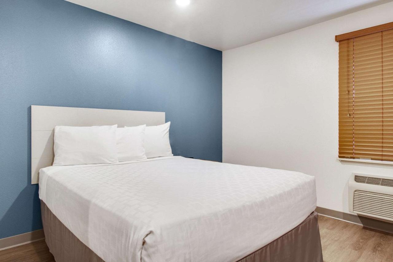 Woodspring Suites Conroe Exteriör bild
