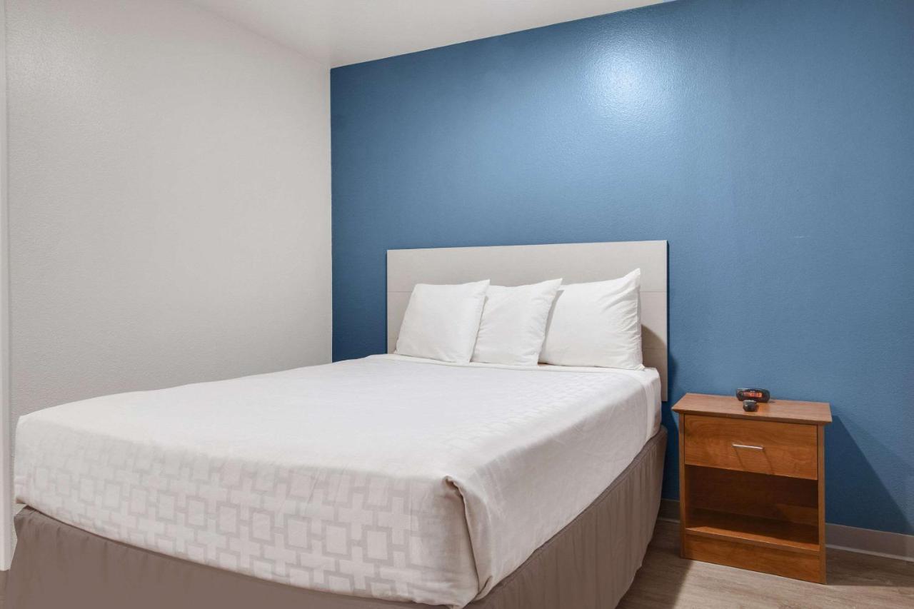 Woodspring Suites Conroe Exteriör bild