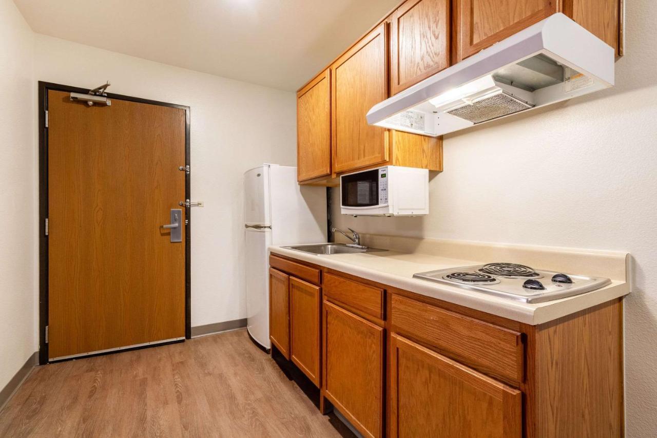 Woodspring Suites Conroe Exteriör bild
